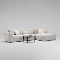 Coltar fix MODULAR VENTY, bej, cu perne decorative, pe fundal gri.